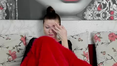 Snapshot of illegalbeauty87 chatting on January 27, 3:26 am Ingrid or more easier...Miss  GoDDess Mistress online show from January 27, 3:26 am