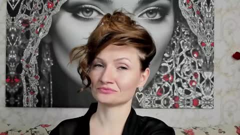 Snapshot of illegalbeauty87 chatting on March 3, 3:08 am Ingrid or more easier...Miss  GoDDess Mistress online show from March 3, 3:08 am