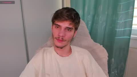 Snapshot of illusions888 chatting on February 14, 7:49 am D-Illusion online show from February 14, 7:49 am