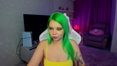 Roxy online show from February 2, 7:21 pm