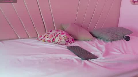 aurora online show from October 2, 8:07 pm