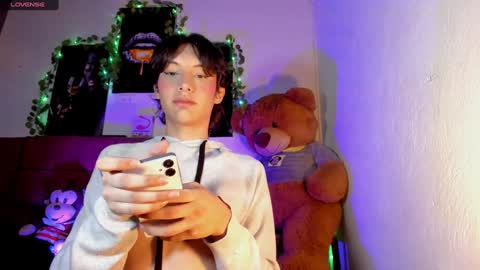 Snapshot of im_crisvega88 chatting on January 21, 11:02 pm criss online show from January 21, 11:02 pm