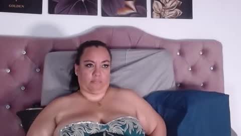 Snapshot of im_helenn_ chatting on September 25, 9:55 pm Hellen online show from September 25, 9:55 pm