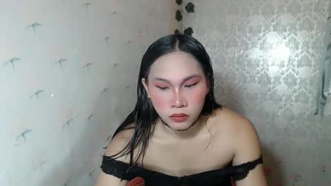 Snapshot of im_love_one69 chatting on October 13, 6:04 am im_love_one69 online show from October 13, 6:04 am