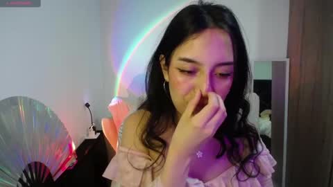 Snapshot of im_misssilver chatting on October 3, 2:43 am im_misssilver online show from October 3, 2:43 am