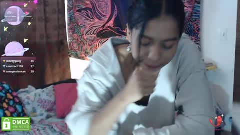 Snapshot of im_moonlight chatting on February 9, 5:01 pm Cutie pie online show from February 9, 5:01 pm