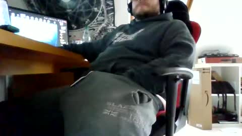 Snapshot of imaqtipie chatting on December 2, 10:13 am Marv online show from December 2, 10:13 am