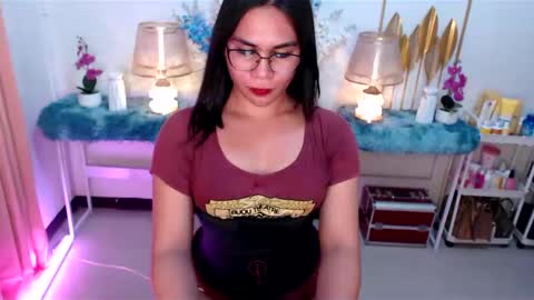 Snapshot of imdestined_foryou chatting on January 30, 11:24 pm Ashley online show from January 30, 11:24 pm