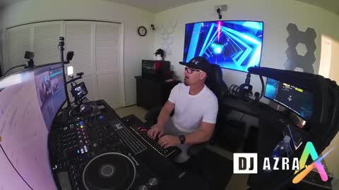 DJ Azra online show from February 6, 8:02 pm