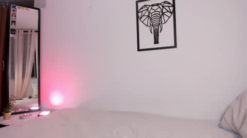 Emily  But you can tell me Emi online show from February 6, 1:31 am