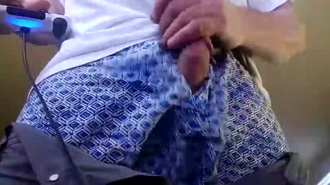 Iminyourroom online show from January 6, 6:52 pm