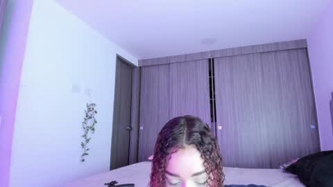 mia ---------  COL TIME online show from January 3, 10:08 pm