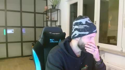 immumu online show from January 8, 5:19 pm