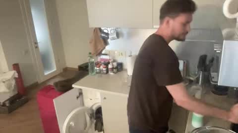 imnotall online show from September 19, 8:07 am