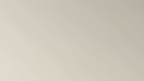 Mia online show from December 5, 8:28 pm