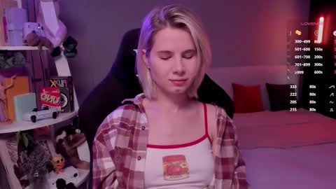 Mia online show from January 19, 12:26 pm