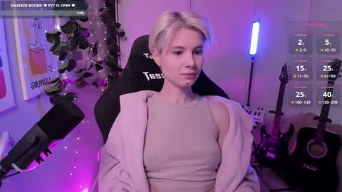 Mia online show from February 19, 9:50 am