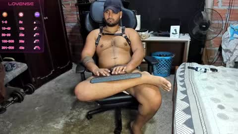 Snapshot of imperion_king chatting on December 1, 11:18 pm Imperion King online show from December 1, 11:18 pm