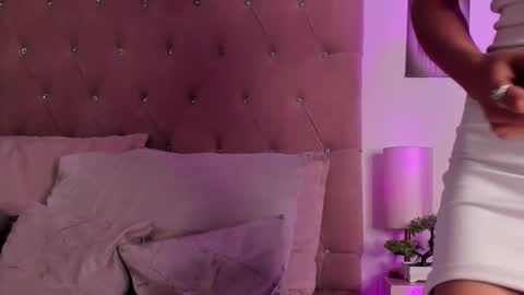 imtami04 online show from December 4, 12:10 am