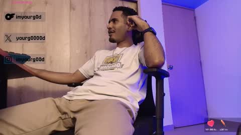 Daniel   thumb up me please its important Im new INDEPENDENT MODEL online show from March 11, 2:58 am