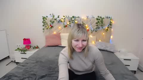 Snapshot of incredible_ariela chatting on February 24, 10:37 am incredible_ariela online show from February 24, 10:37 am