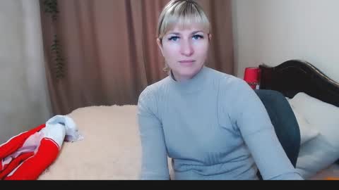 Snapshot of incredible_ariela chatting on January 31, 12:29 pm incredible_ariela online show from January 31, 12:29 pm