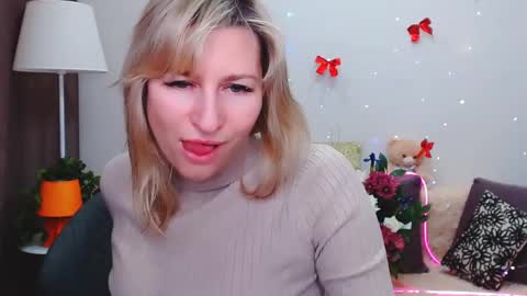Snapshot of incredible_ariela chatting on February 16, 1:38 pm incredible_ariela online show from February 16, 1:38 pm