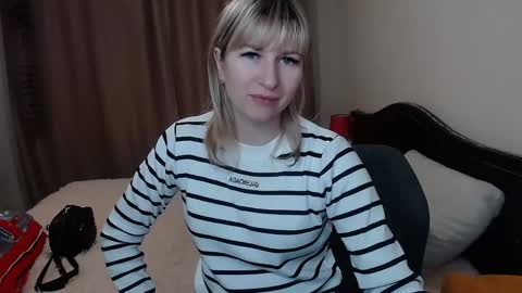 Snapshot of incredible_ariela chatting on February 2, 10:24 am incredible_ariela online show from February 2, 10:24 am