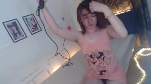 indestructabletrixie online show from February 1, 1:30 pm