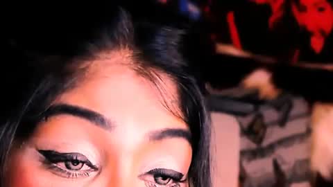 Snapshot of indian_dreamgirl chatting on October 15, 2:37 am Bella Ambrosia online show from October 15, 2:37 am