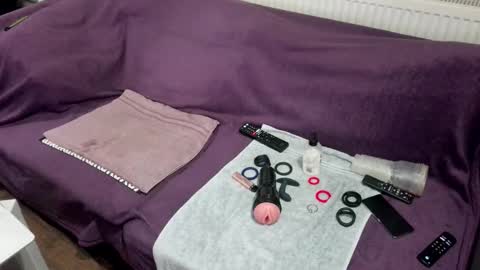 indian_exhibitionist online show from October 4, 9:45 pm