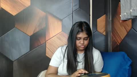 Snapshot of indian_rimmelx chatting on October 2, 1:43 pm Melz online show from October 2, 1:43 pm