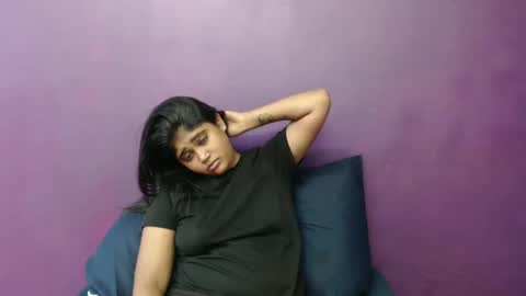 Snapshot of indian_rimmelx chatting on March 12, 1:19 pm Melz online show from March 12, 1:19 pm