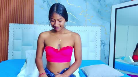 Snapshot of indiancutiie chatting on February 1, 7:34 pm LITTLE AINHOA online show from February 1, 7:34 pm