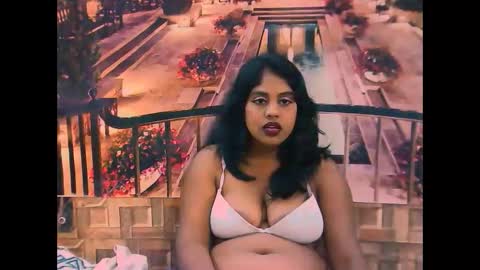 indiandiva27 online show from February 25, 6:28 am