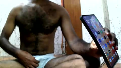 indianhairyguy26 online show from April 25, 4:14 am
