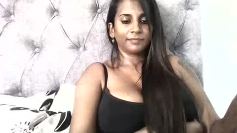 Snapshot of indianjasmin chatting on October 2, 7:40 am priya online show from October 2, 7:40 am