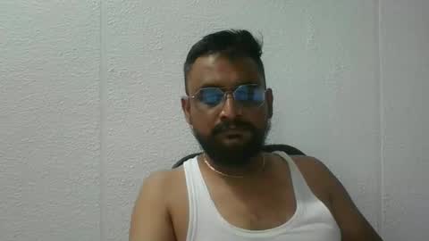 Snapshot of indianlover1433 chatting on September 23, 9:47 am Indian lover online show from September 23, 9:47 am