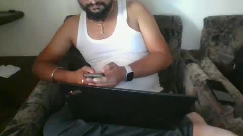 Snapshot of indianlover1433 chatting on January 5, 7:49 am Indian lover online show from January 5, 7:49 am