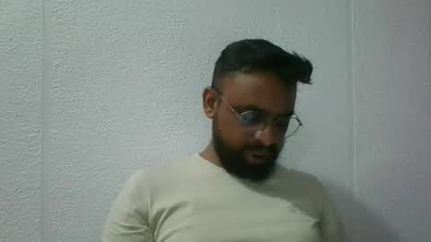 Snapshot of indianlover1433 chatting on September 9, 4:45 am Indian lover online show from September 9, 4:45 am