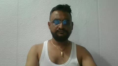Snapshot of indianlover1433 chatting on September 13, 9:23 am Indian lover online show from September 13, 9:23 am