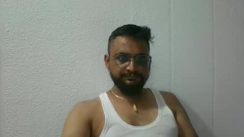 Snapshot of indianlover1433 chatting on September 20, 11:46 am Indian lover online show from September 20, 11:46 am