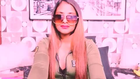 indianplaymate online show from September 18, 5:06 pm