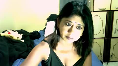 indianpleasures21 online show from April 29, 8:57 pm