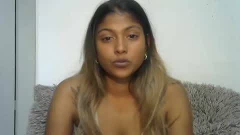 indianqtpie6 online show from May 7, 6:14 pm