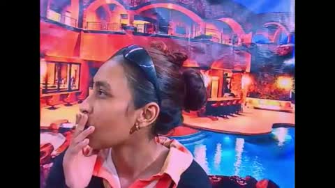 indiansexybutt4u2luv online show from March 24, 5:46 am