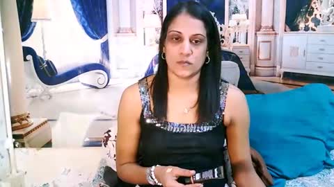 Snapshot of indiansexysmyle chatting on October 21, 6:40 am Azi online show from October 21, 6:40 am
