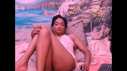 Shreya online show from February 8, 11:24 pm