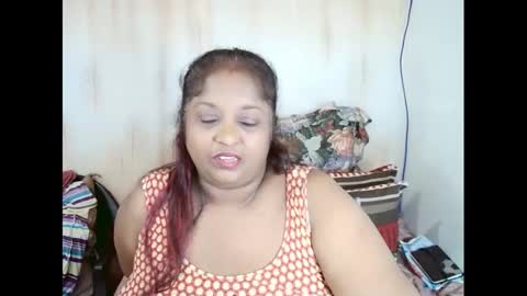Snapshot of indiantasha chatting on February 3, 10:11 pm indiantasha online show from February 3, 10:11 pm