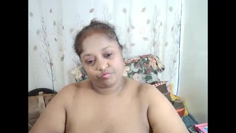 Snapshot of indiantasha chatting on September 25, 7:10 pm indiantasha online show from September 25, 7:10 pm